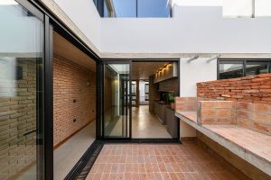 آجر و بتن در طراحی ساختمان مدرن