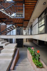 آجر و بتن در طراحی ساختمان مدرن