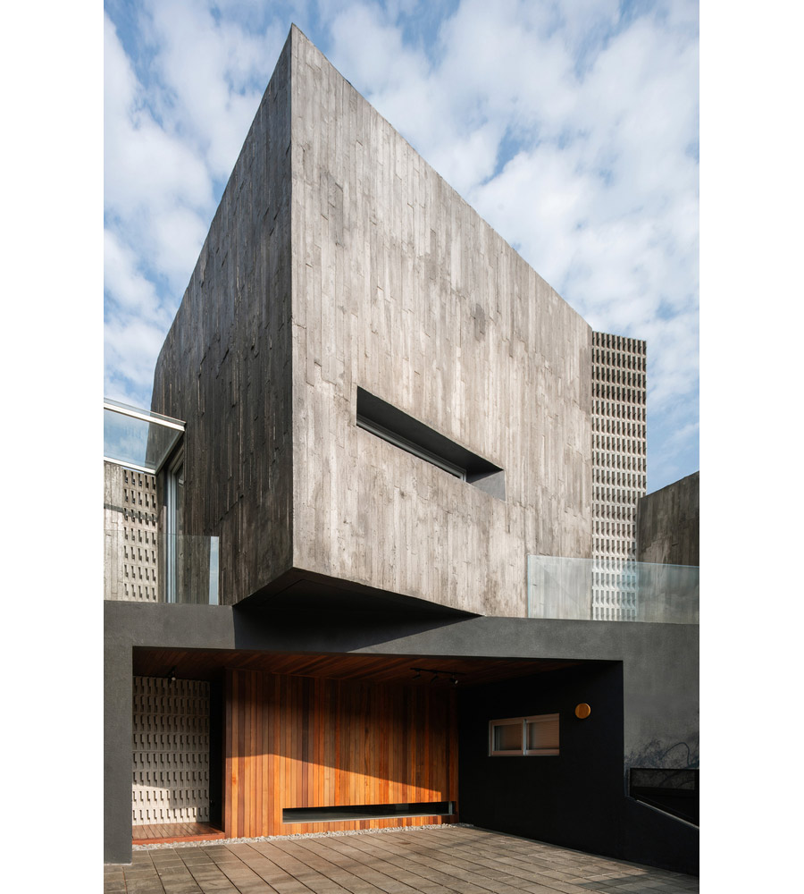 بازسازی ساختمان ویلایی