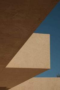 ساختمان مسکونی مدرن فلت