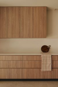 ساختمان مسکونی مدرن فلت