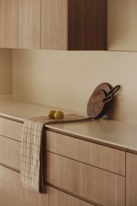 ساختمان مسکونی مدرن فلت