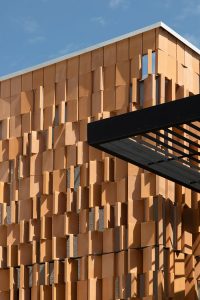 آجر در معماری ساختمان درمانی