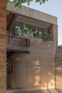 آجر در ساختمان مسکونی دوبلکس