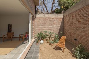 آجر در ساختمان مسکونی دوبلکس