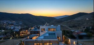 معماری ویلا صخره ای