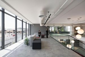 معماری ساختمان اداری کارخانه تارادیس