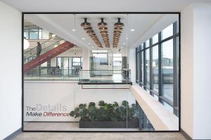 معماری ساختمان اداری کارخانه تارادیس