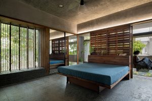 بتن و آجر در ساختمان مسکونی