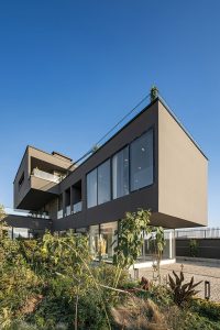 معماری ویلا سب دار