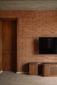 بافت بتن و آجر در نما ویلا