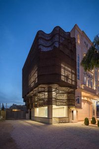 طراحی ساختمان تجاری ارغوان