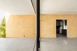 معماری ویلا بی نشاط