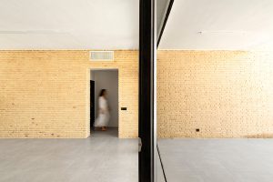 معماری ویلا بی نشاط