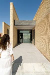 معماری ویلا بی نشاط