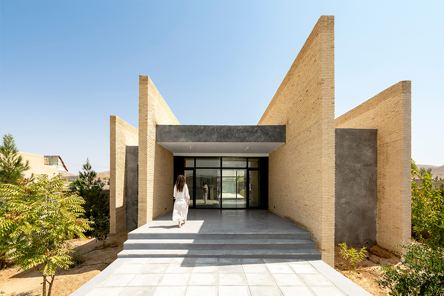 معماری ویلا بی نشاط