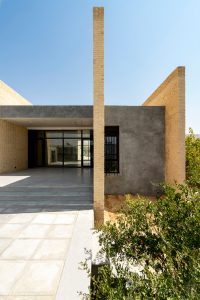 معماری ویلا بی نشاط