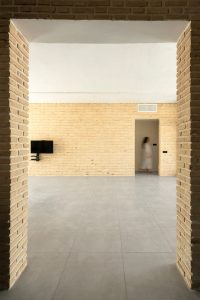 معماری ویلا بی نشاط