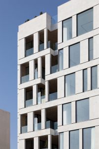 معماری ساختمان مسکونی بهار