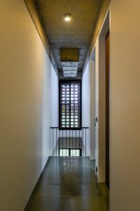 ترکیب بتن و آجر در معماری ویلا